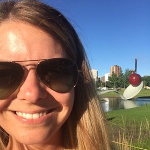 Meet your Posher, Jennifer